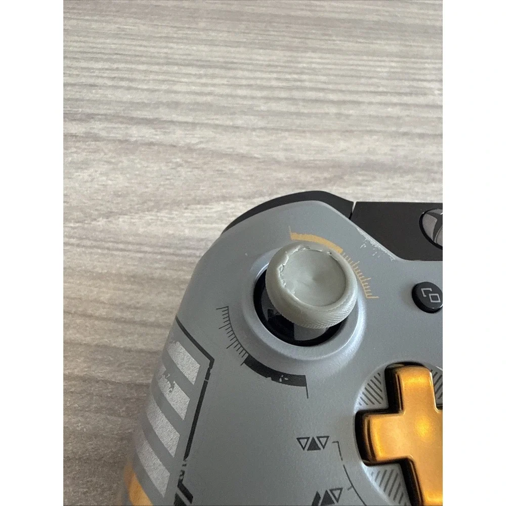 Microsoft Xbox One Limited Edition Call of Duty: Advanced Warfare Controller